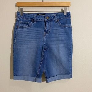 D. Jeans rolled cuff denim Bermuda shorts size 4 waist 26